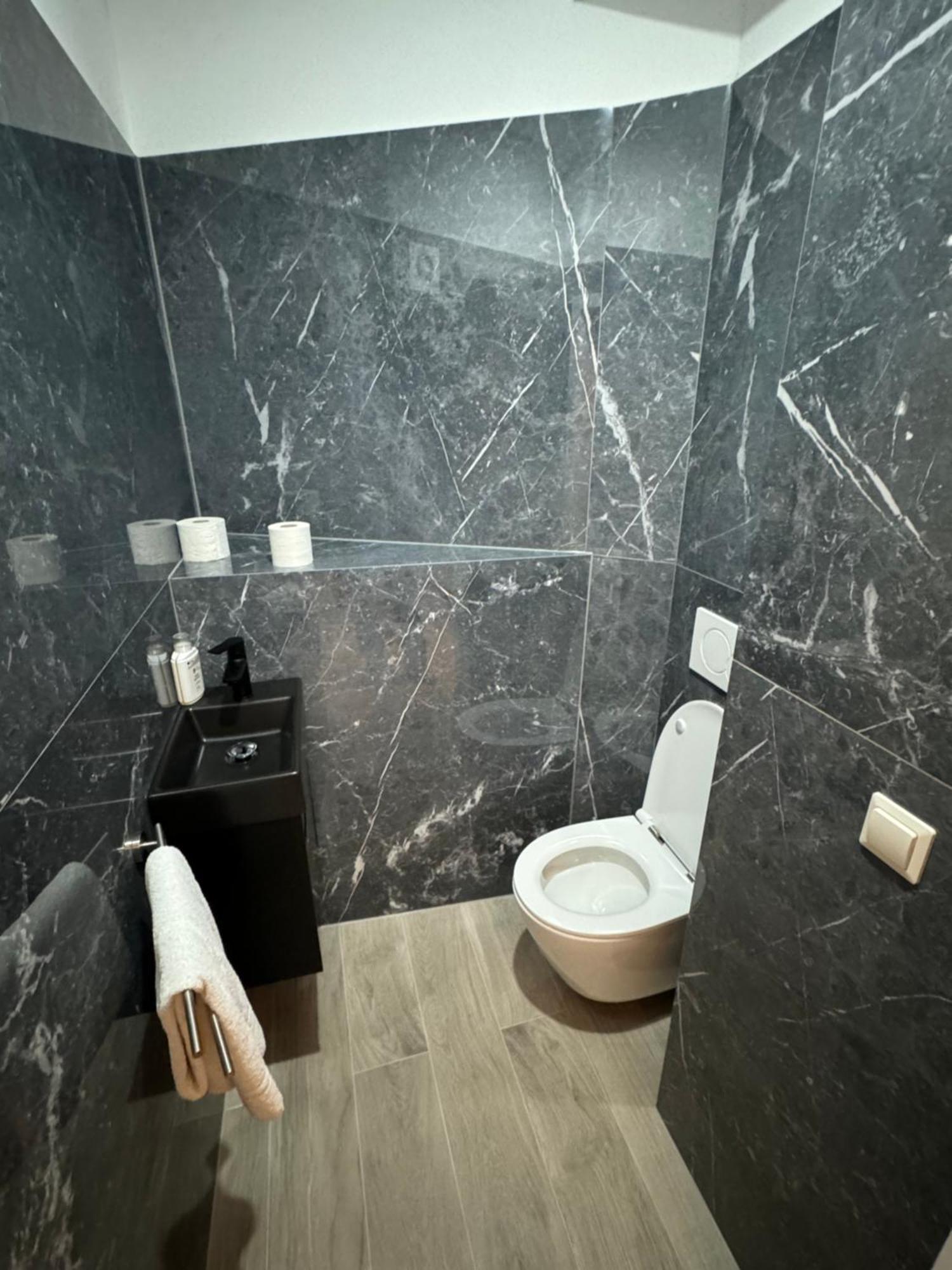 Luxurious Apartment In The Centre Of Vienna Luaran gambar